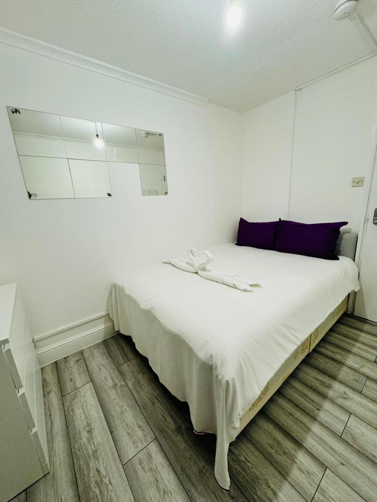 Tarbert Walk Rooms London Exterior photo