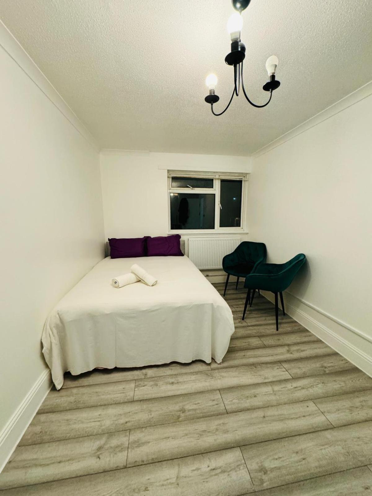 Tarbert Walk Rooms London Exterior photo